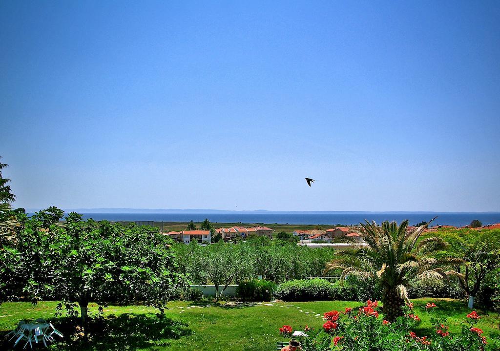 Apartments Karpetis A Green Paradise Psakoudia Exterior foto